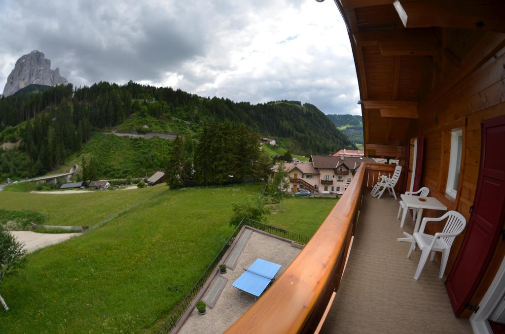 Garni Ossi Santa Cristina Val Gardena Quarto foto
